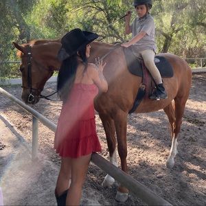 Meet your Posher, Angelina